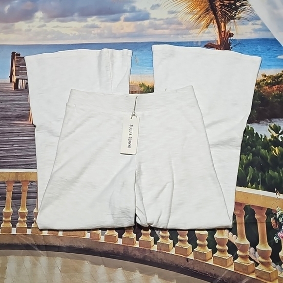 Zulu & Zephyr White‎ Flare High Waist Pants Size XS NWT - Picture 1 of 7